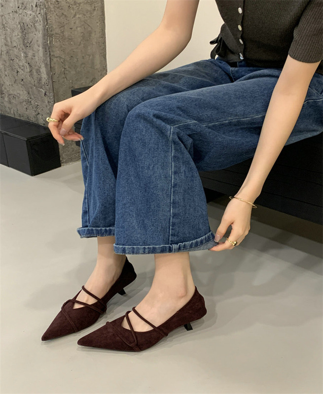 韩版低跟通勤小皮鞋女复古百搭一字带尖头浅口单鞋女2025年新款|undefined
