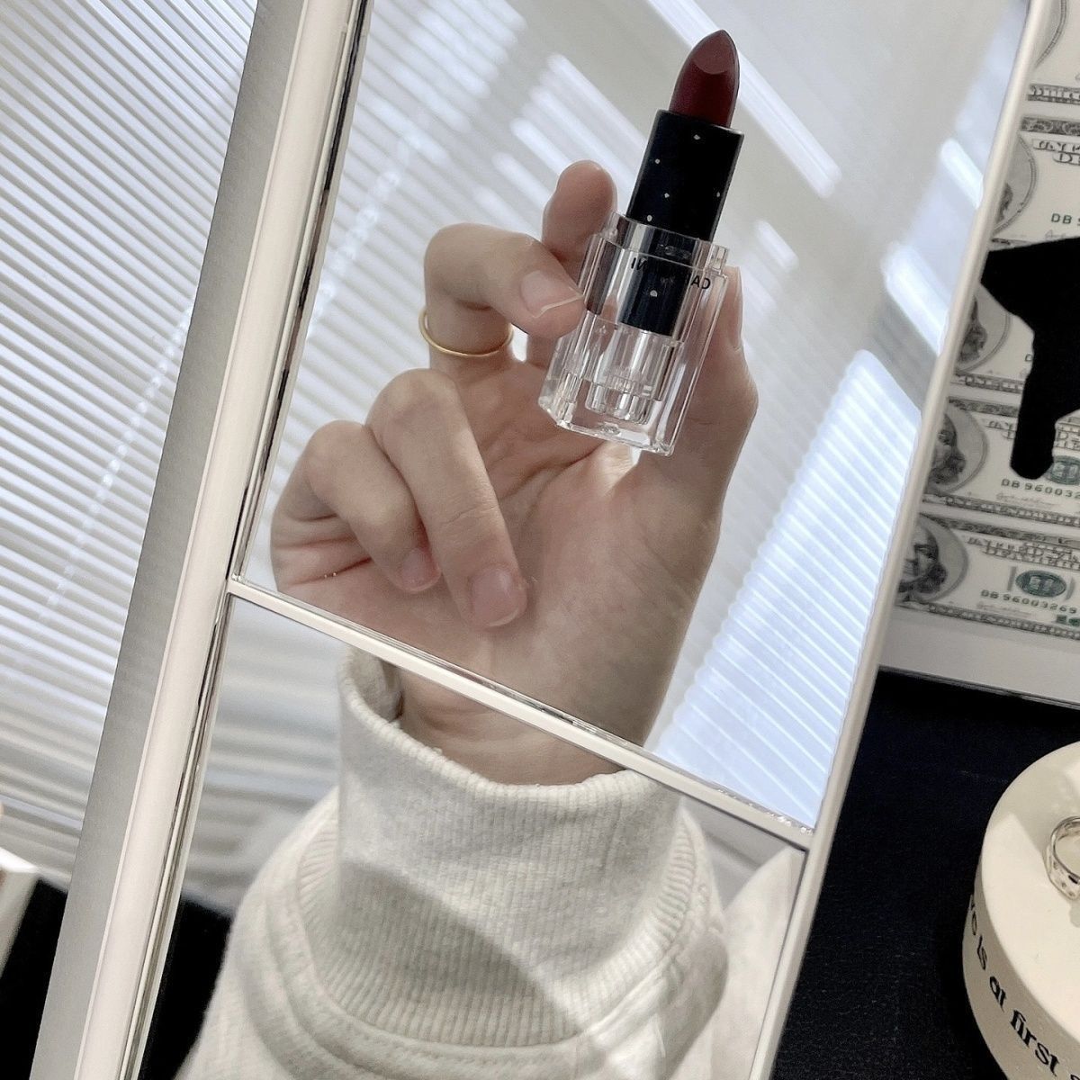 dormitorio escritorio de escritorio led espejo de maquillaje con lámpara dormitorio alto valor de la cara tres plegables inteligente espejo de maquillaje al por mayor