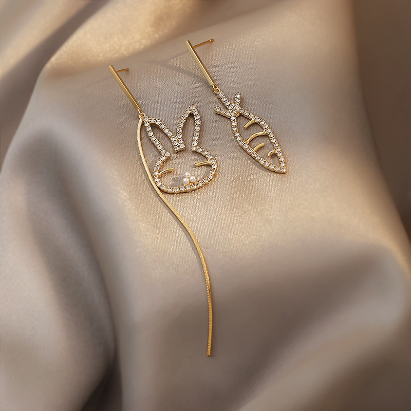 cute asymmetrical golden rabbit carrot earringspicture1