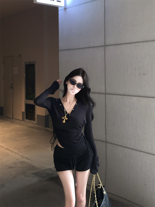 YOLO SHOP黑色天丝羊毛设计感连帽长袖T恤女初秋新款收腰打底上衣|undefined