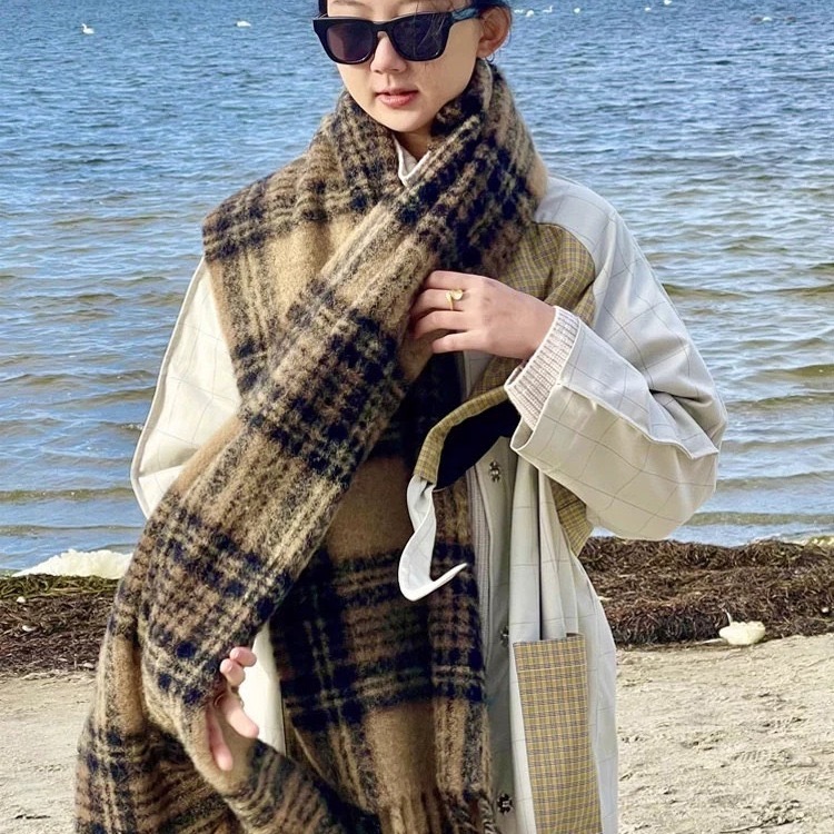 Scarf Women's Winter Warmth Check Neck Korean Version Versatile Tassel New Mohair Thickened Imitation Cashmere Shawl_voghion.com