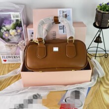��������С����Ů�¿�ٴ�б�汣�g��߼��Еr������С����ҿ���