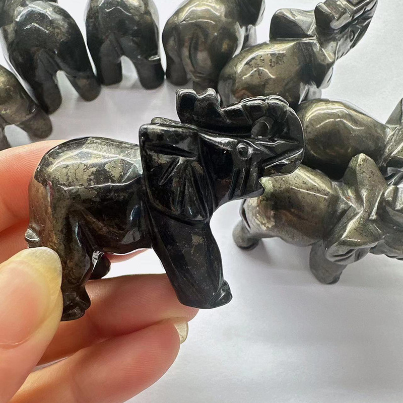 国境を越えた黄銅鉱象玉の家の装飾品水晶粉晶七彩蛍光石花緑灰瑪瑙|undefined