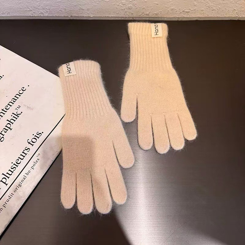 Insキャンディー色の長いタイプのウサギの毛の手袋の冬の女性の韓国版のメリヤスの純色は厚くて保温して防寒して5本の指に乗ります。