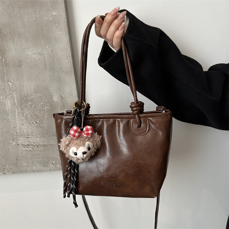 Muñeca de peluche adorable oso bolso de gran capacidad para mujeres 2024 invierno nuevo estilo de invierno para usted bolso de insert