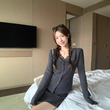 法式气质蕾丝拼接v领假两件长袖针织衫女秋季爆款修身小开衫上衣