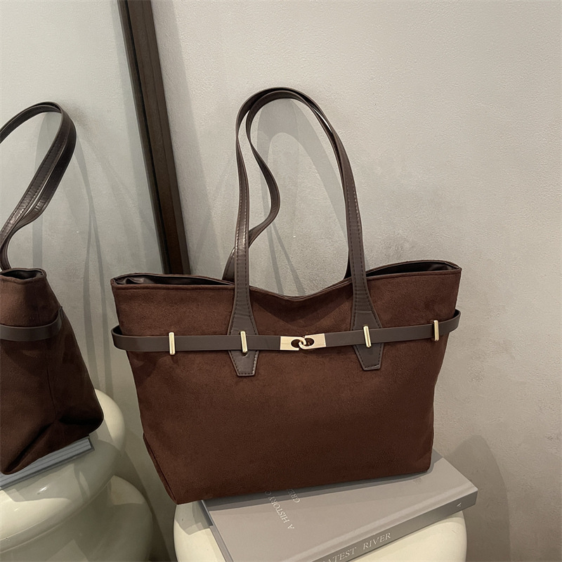 Trend Retro Büyük Kapasiteli Tote Çanta Kadın Trend Leopar Desenli Şık Kişisel Rahat Çok Amaçlı Niş Tek Omuz Çantası