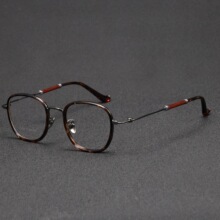 ���ʦ���ѽ����۾���ܸ�����Բ�����Ů������������1833