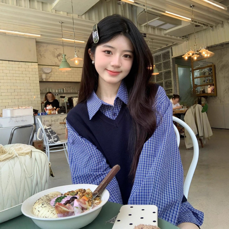 miu系衬衫春秋新款复古蓝色格纹慵懒衬衣韩系时尚V领马甲背心套装|undefined