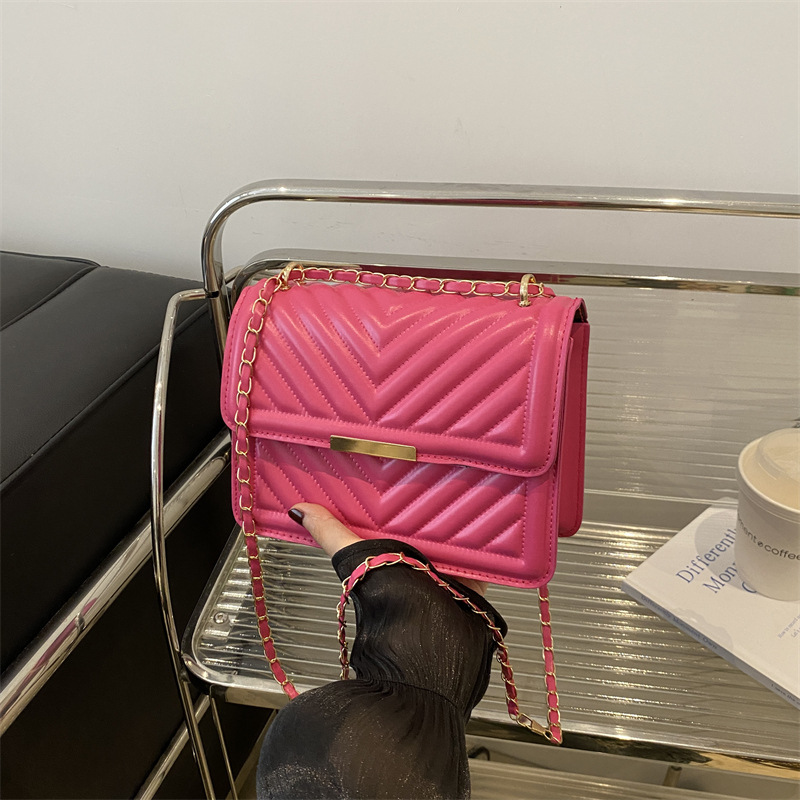 Simple y popular bolso de moda coreano 2024, otoño nuevo bolso cuadrado debajo de la axila, bolso de hombro de bordado popular este año