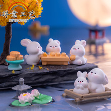 微景观卡通可爱中秋小兔子公仔手办中秋月饼桌面萌兔树脂摆件礼物
