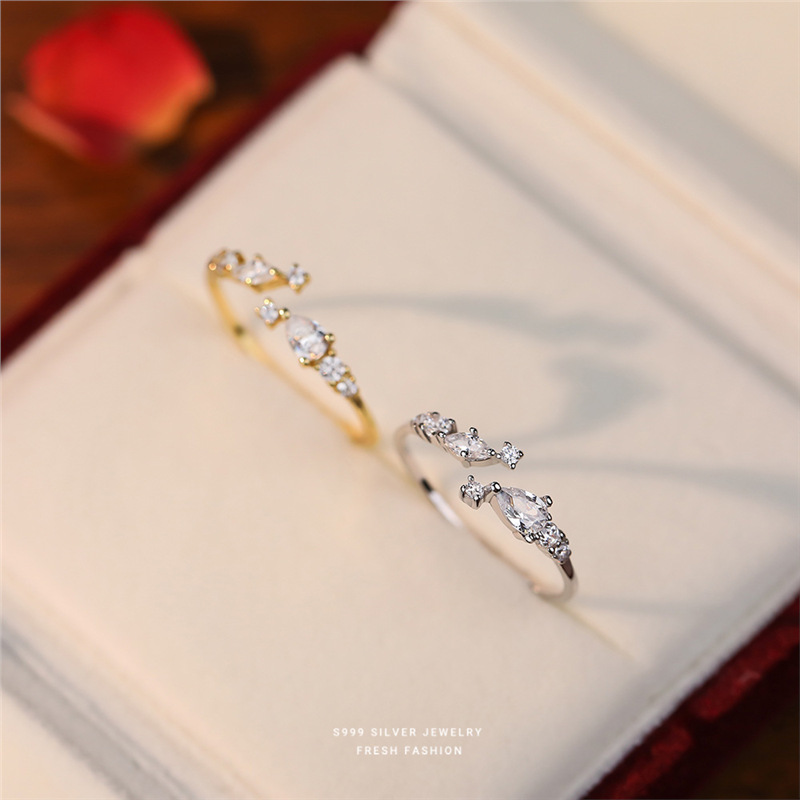 Anello zircone per donna, design stella scintillante in argento_voghion.com