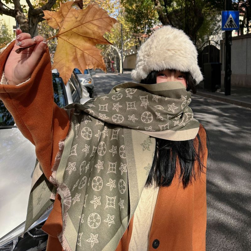 スカーフ女性の秋と冬の新しい模造カシミヤ両面ジャカード暖かいショール厚みのある五葉の花のスカーフハイエンドのファッション|undefined