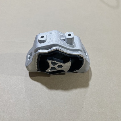 Suitable for Land Rover Freelander Evoque Engine Mount Lr039527 Lr032311 J9C1378