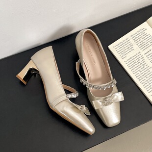 ��ʽ�͹Ž�ɫ���߸��\�چ�ЬŮ��2026�¿���ȹ�Ӱٴ�ܛ�׬�����Ь