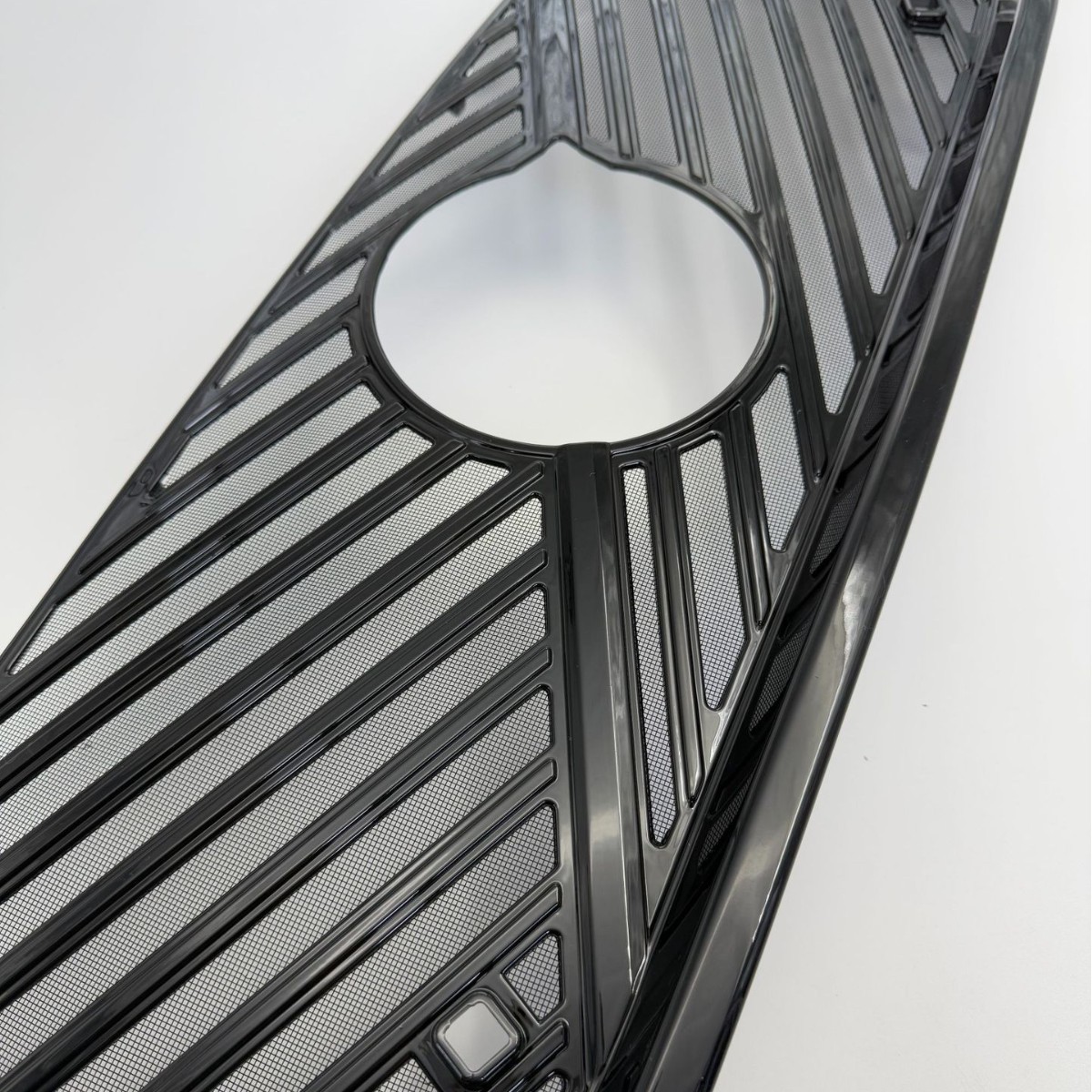 Suitable for 25 Models of Modified Volvo and 26 Models of Xc90 Car Water Tank Insect-Proof Net, Condenser Dust-Proof Protective Net, and Front Grille