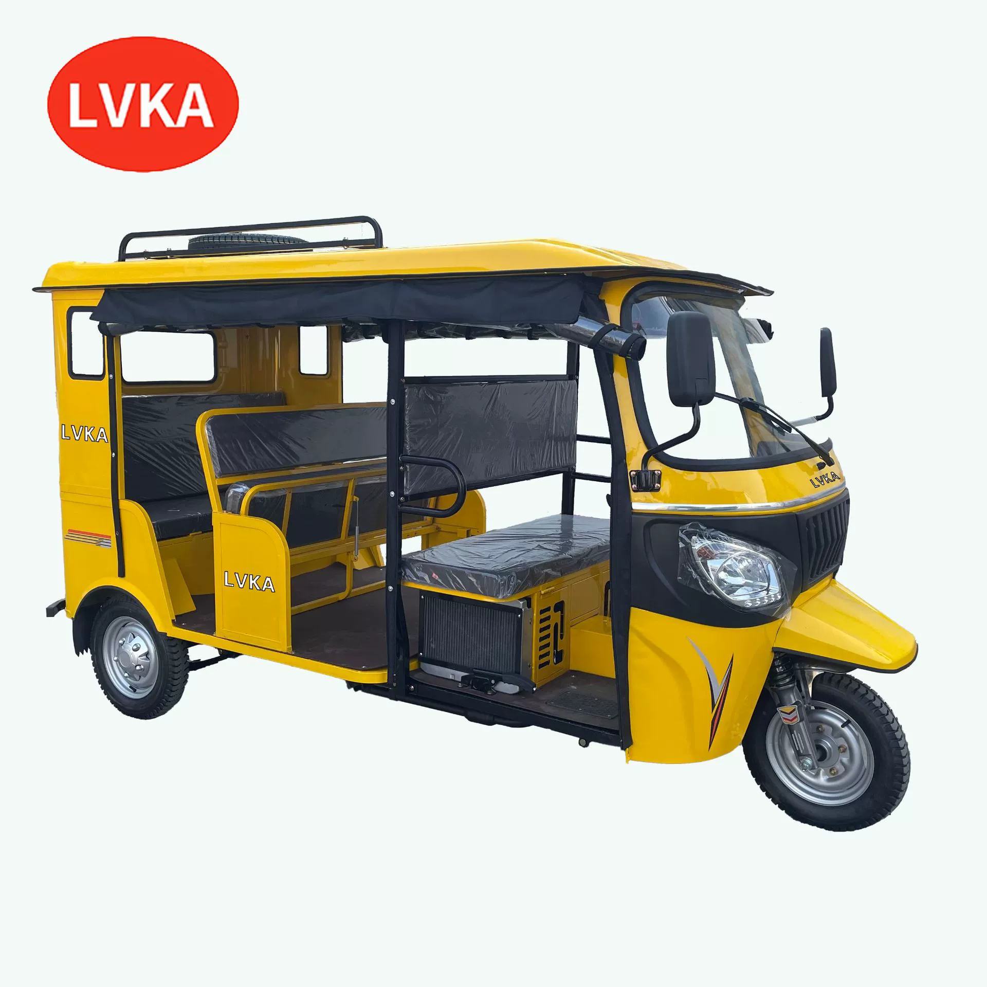 Трехколесный электромобиль LVKA для экскурсий, двухрядный пассажирский, с полузакрытым кузовом, универсальной конструкции, для трансграничных перевозок.
