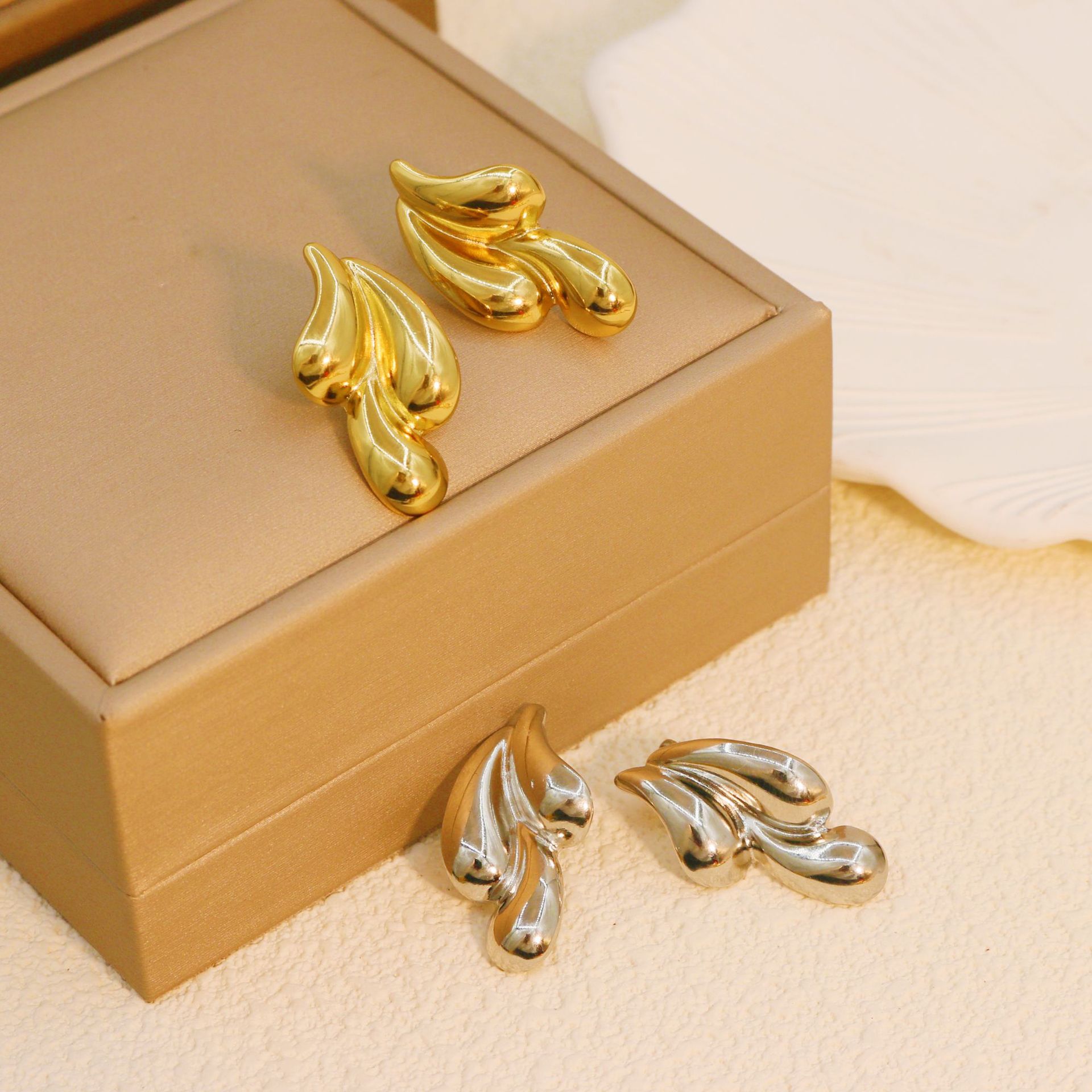 Trend fashionable universal earrings stainless steel drop-shaped