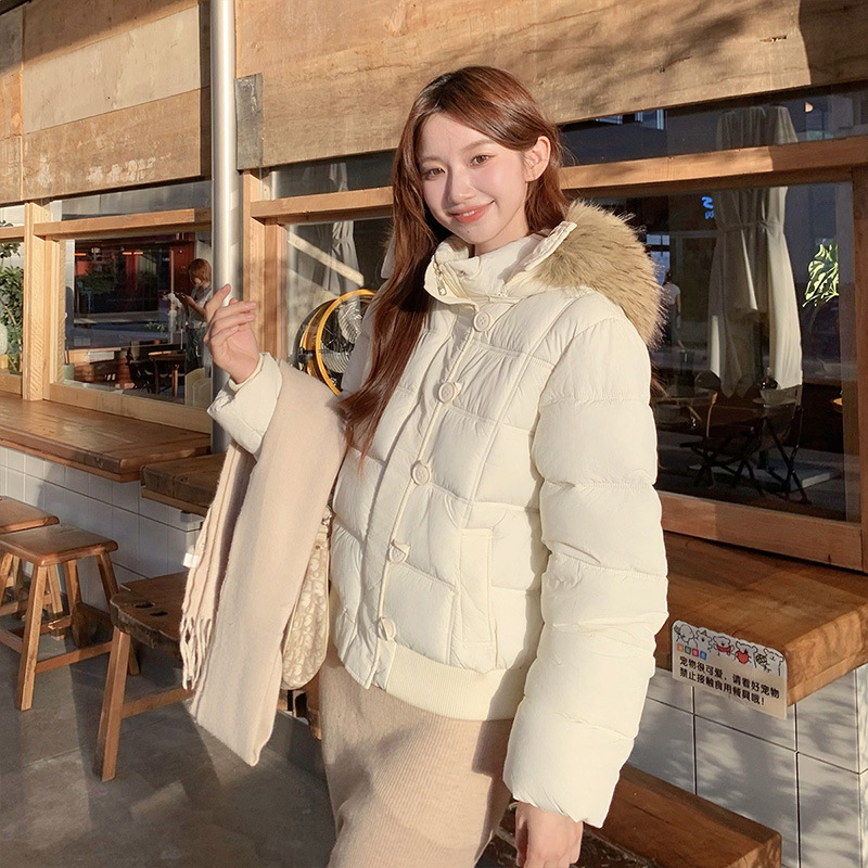 2025 ropa de algodón de pluma de invierno para mujeres corto gran cuello con capuchón de algodón grueso chaqueta de algodón de estilo europeo y americano chaqueta de pan image 2