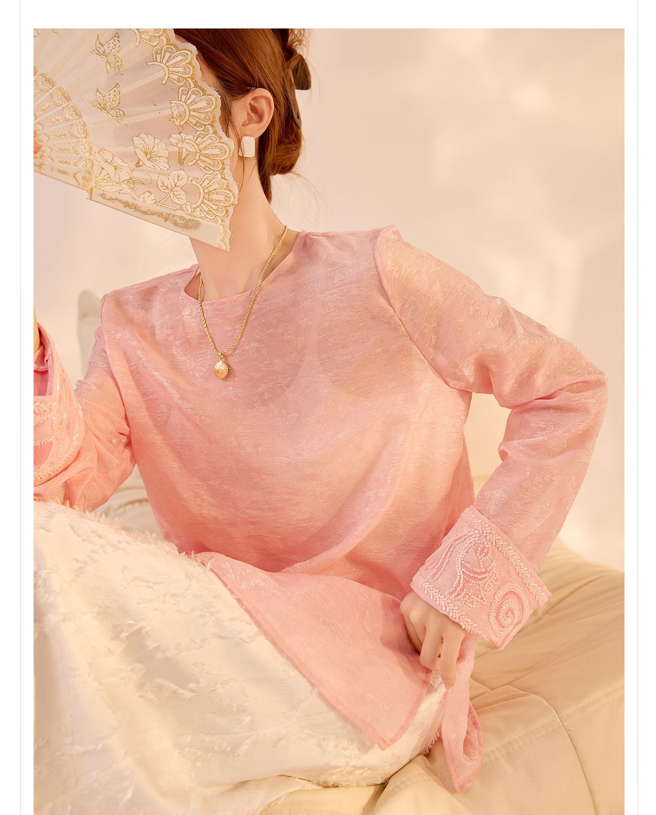 Áo sơ mi nữ dài tay phong cách Trung Hoa mới, đính cườm thêu tay, chất liệu rayon mỏng nhẹ N2071 — Màu hồng, Màu trắng be, Màu vàng nhạt chi tiết 17