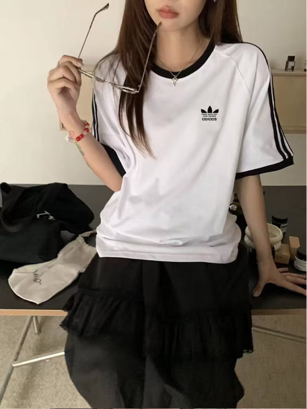国境を越えたクローバー刺繍の基礎金丸襟半袖男女カップルtシャツゆるい純綿上着半袖カジュアル|undefined