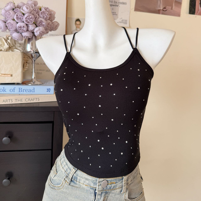 【Ti Camisole】American-Style Versatile Rhinestone Camisole, Basic and Versatile, Can Be Worn as an Inner or Outer Layer, with Crisscross Straps and Beautiful Back Design 【Ti Camisole】American-Style Versatile Rhinestone Camisole, Basic and Versatile, Can Be Worn as an Inner or Outer Layer, with Crisscross Straps and Beautiful Back Design