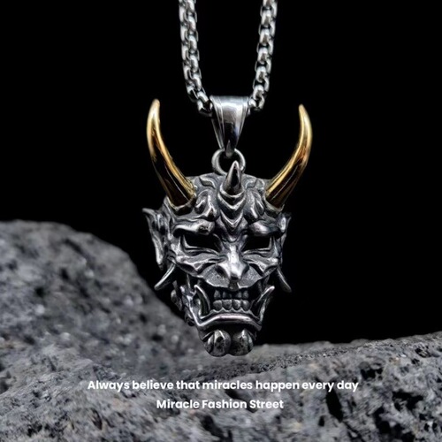 日本金角般若鬼怪吊坠项链复古个性万圣节面具 钛钢男士骷髅项链