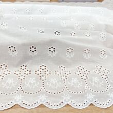 双边偏厚款全棉打孔刺绣蕾丝布料 洛丽塔服装连衣裙纯棉绣花布料