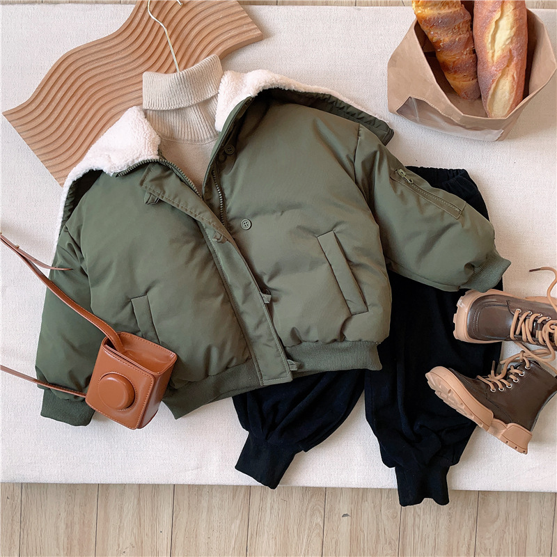 2023 invierno ropa de los nuevos niños de los niños grandes solapa abajo chaqueta niños y niñas con capucha corta abajo chaqueta engrosada