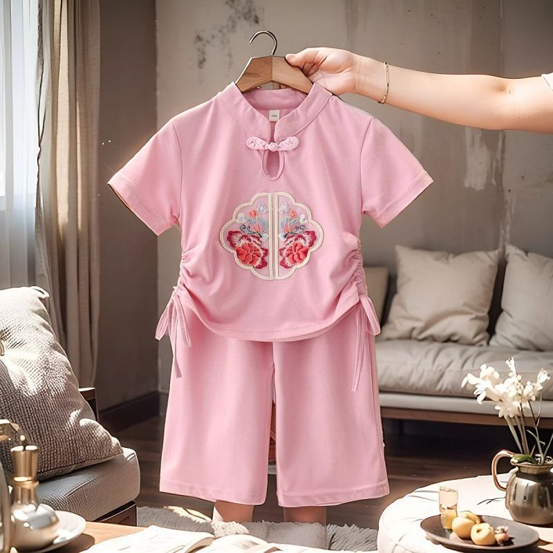 Traje de verano para niñas 2025 nuevo verano para niños nuevos pantalones anchos de manga corta de dos piezas para niñas Traje Tang