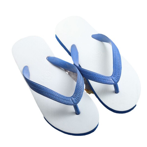 Rubber fashionable beach flip flops