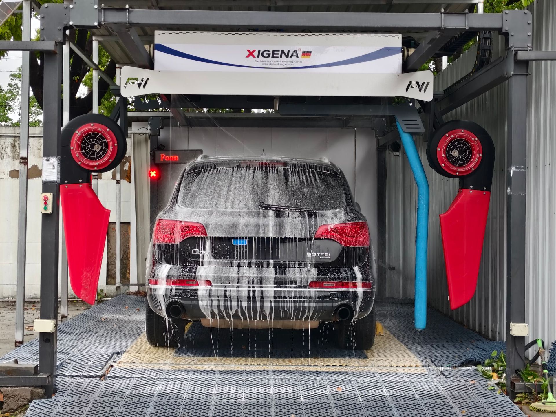 Shanghai Fengwang Fully Automatic Car Washing Machine 360 ° Contactless Commercial 24-Hour Shared Self-Service High-Pressure Cleaning