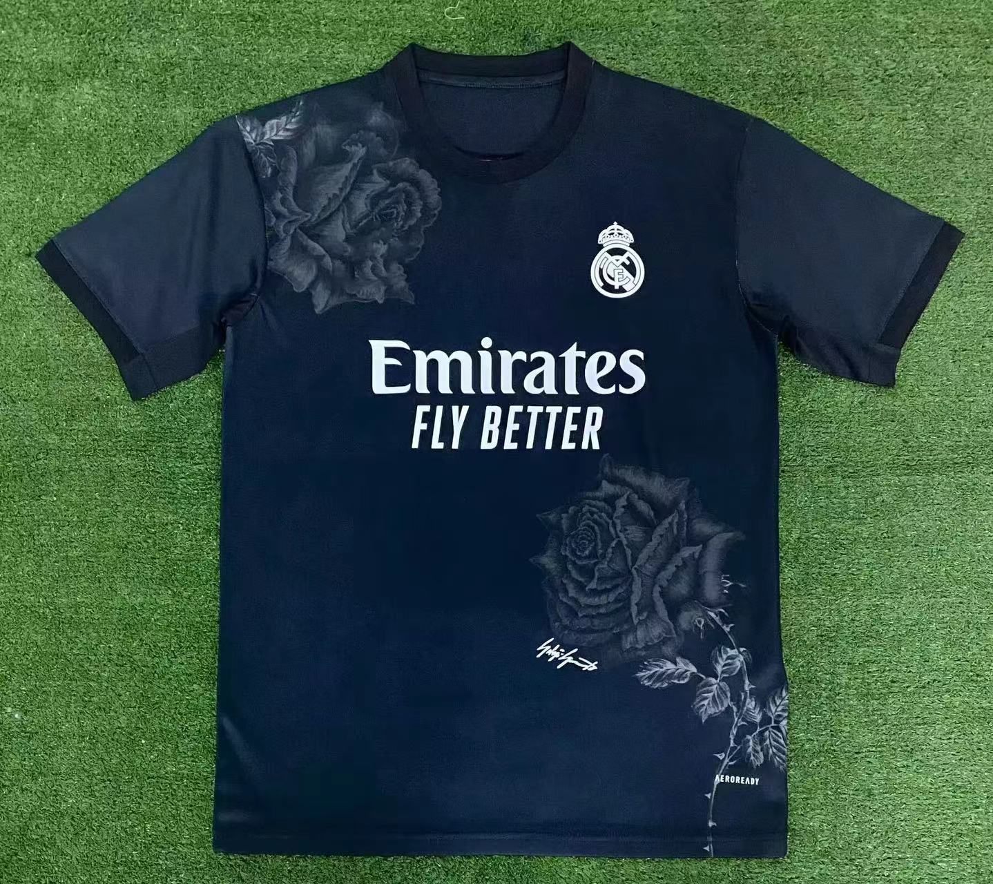 Una generación de uniformes de fútbol, nuevos uniformes de entrenamiento, camisetas, Italia AC, Barcelona, Real Madrid, Brasil, Japón, Ajax