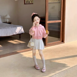 女童韩版外套春秋款2026新款洋气中小儿童连帽拉链短款外套半身裙