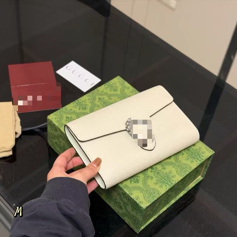 Gucci WOC Dionysus series classic retro design with a delicate touch, stylish and mature, can be worn as a crossbody or shoulder bag
