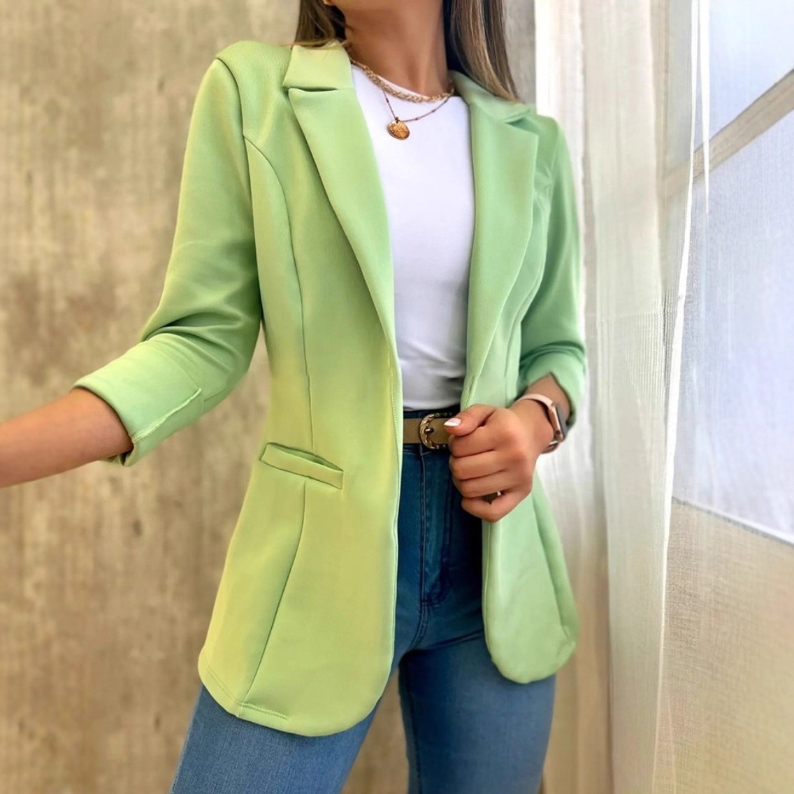 Blazer femme uni à manches longues, collection automne 2023_voghion.com