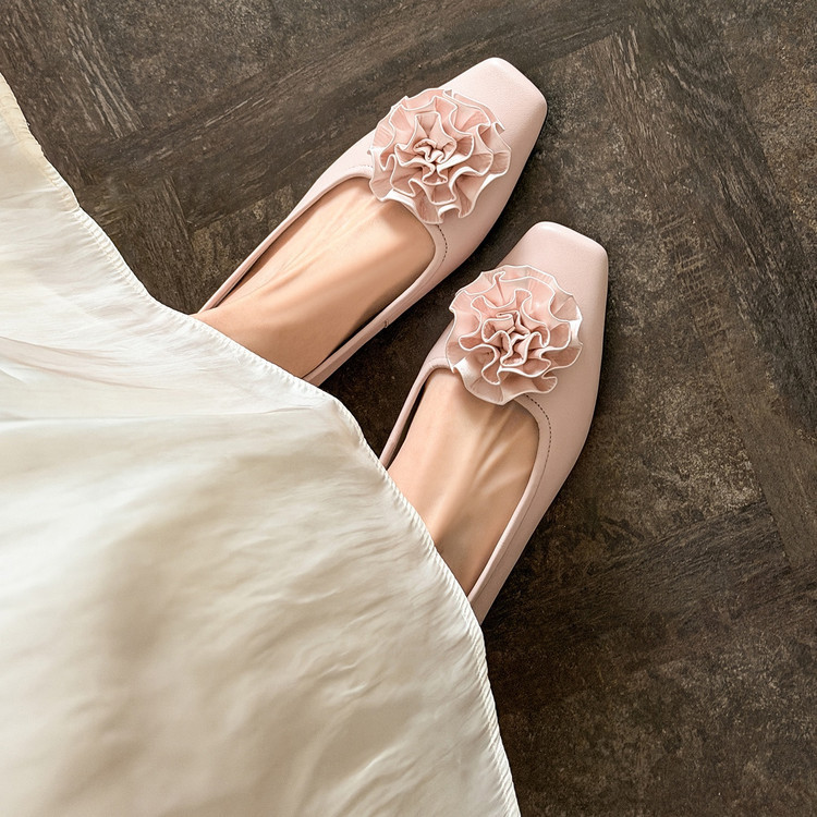 Women's 3D Floral Light Fashion Shoes 2026 New Style Hidden Heel Square Toe Low Heel Slip-On Stylish Shallow Mouth Flats