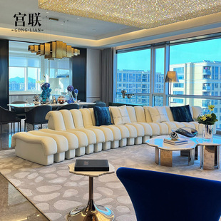 ��ʿ�߶�����ͬ����r�а�ɯ����De Sede����ɳ�l�������ɽM��