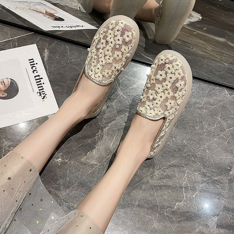2024 Spring/Summer New Korean Edition Lace Mesh Flat Bottom Set Feet Single Shoes for Women with Breathable One Step, Lazy Embroidered Women's Shoes_voghion.com