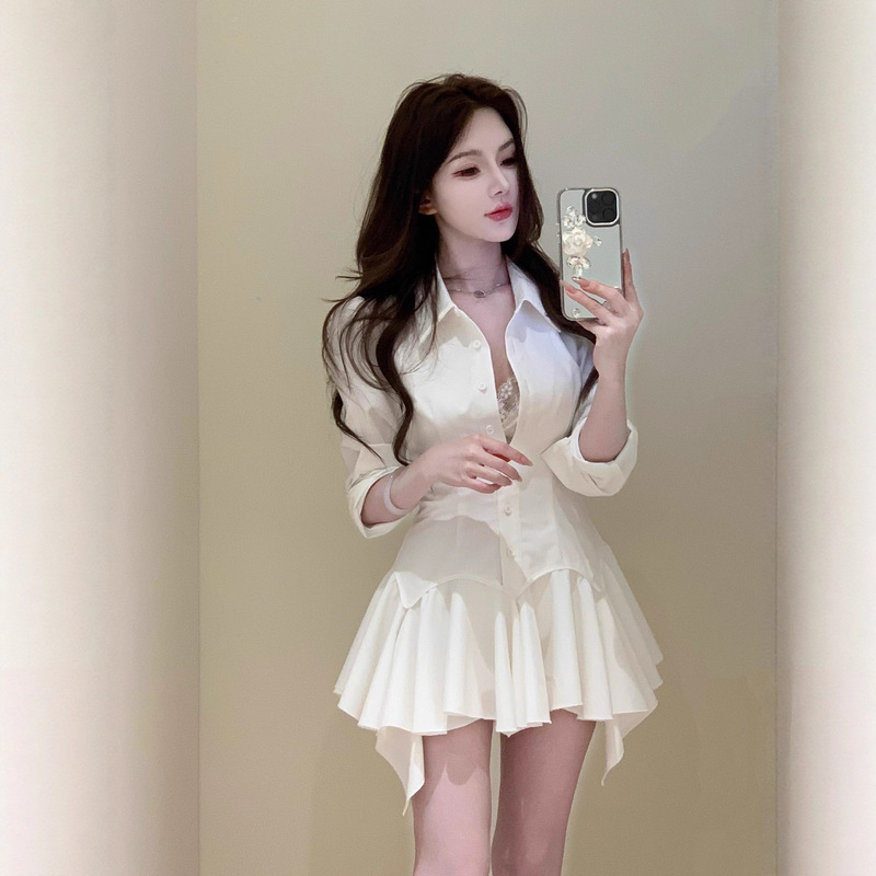 Pure Lust Style Sexy Single-Breasted Shirt Dress for Women in Autum New Style Unique and Chic Waist Slimming Look Short Skirt