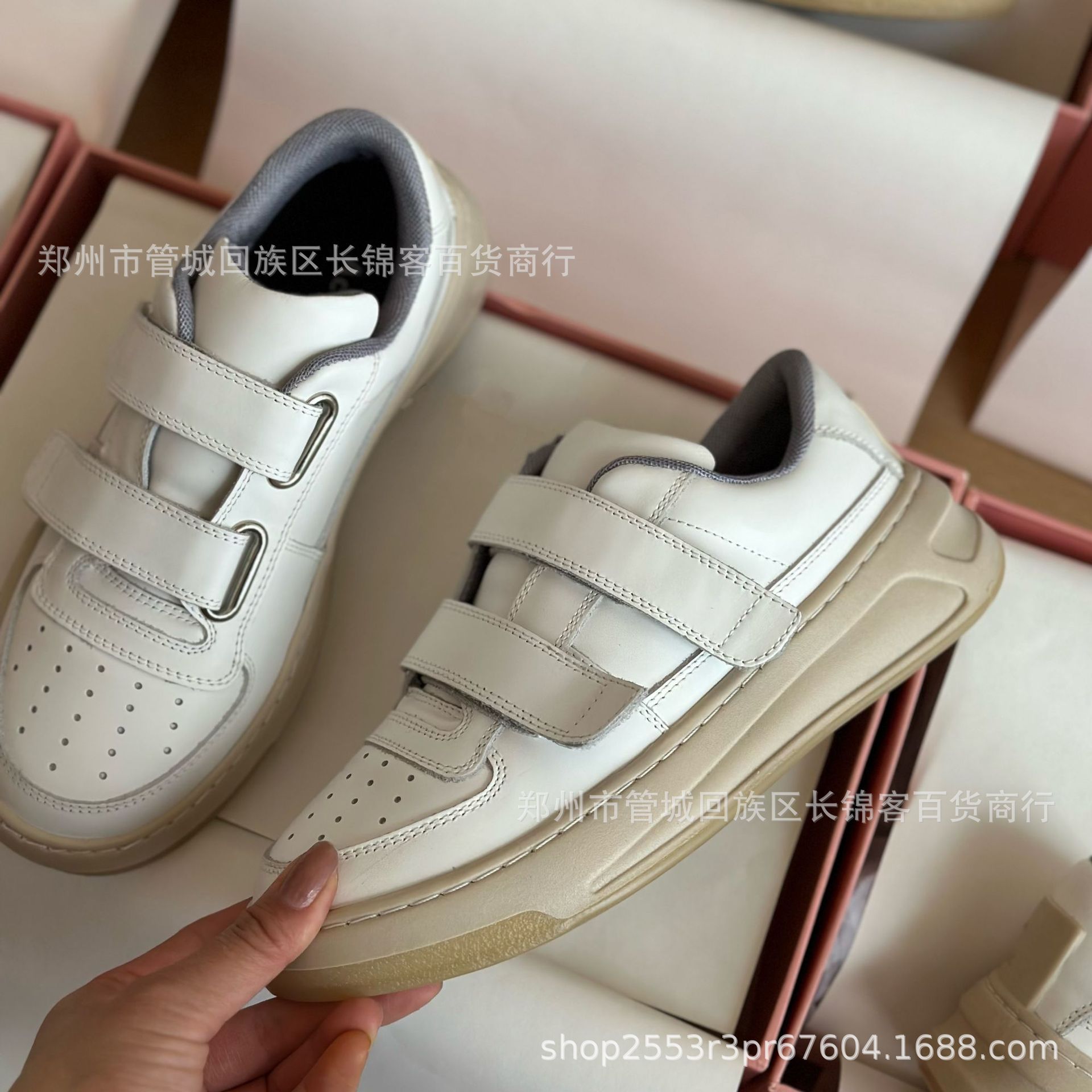 Leather retro two-tone white sneakers with velcro for leisure…