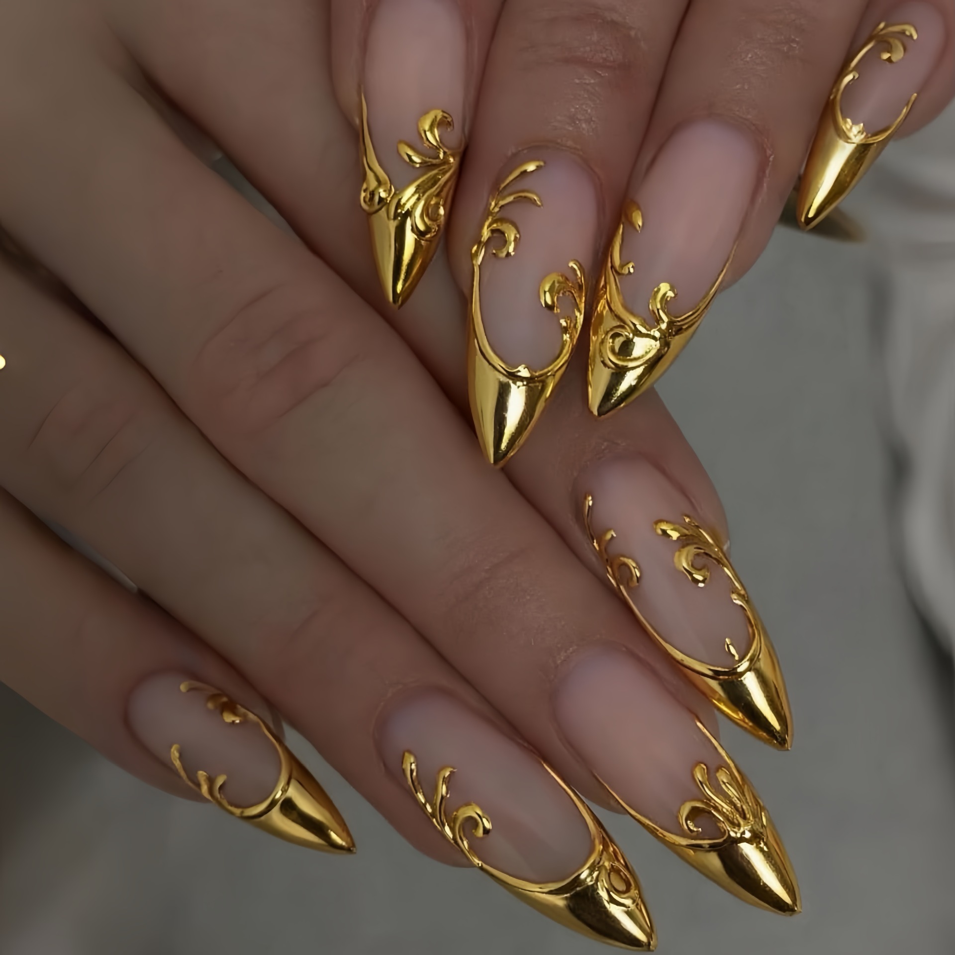 3D Three-Dimensional Embossed Gold-Plated Nude Pink Carved French Pointed Toe Press-On Nails European and American Fashion Fake Nails