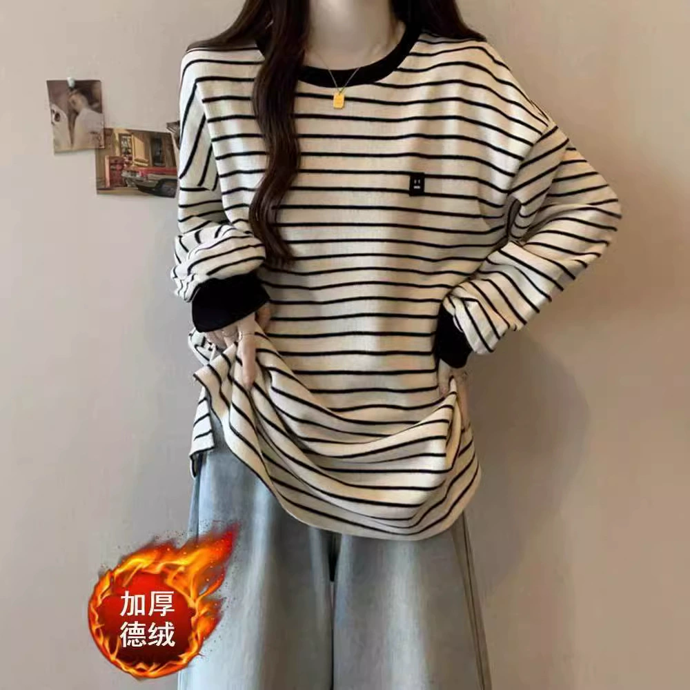 Рубашка с толстым бархатным покрытием в полоску, теплая Нижняя футболка, Женская осенне-зимняя свободная Приталенная футболка больших размеров, Топ средней длины