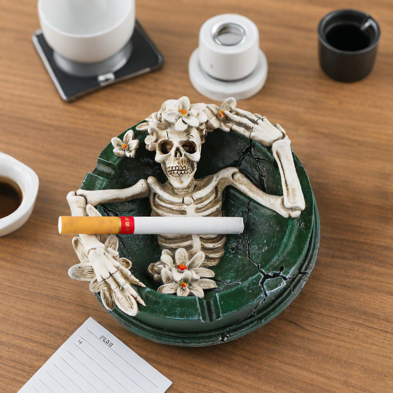 Overseas Unique Flower Decoration Skull Resin Ashtray Home Office Desktop Decoration Atmosphere Ornaments