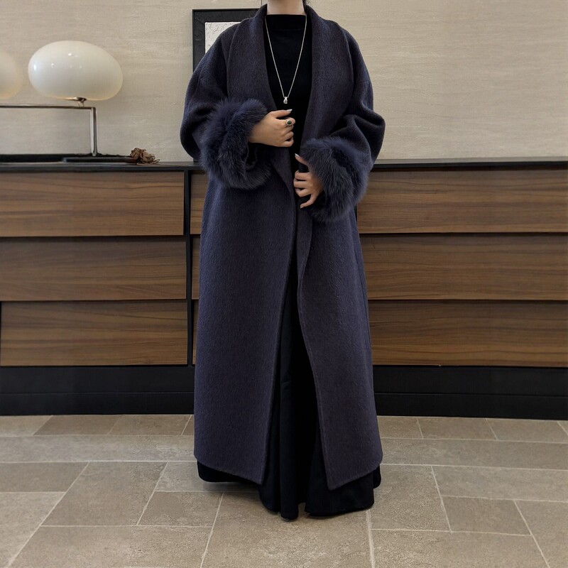 New autumn and winter collection: high-end mink fur collar, double-faced cashmere coat, loose-fitting, elegant, and long-style wool coat for women