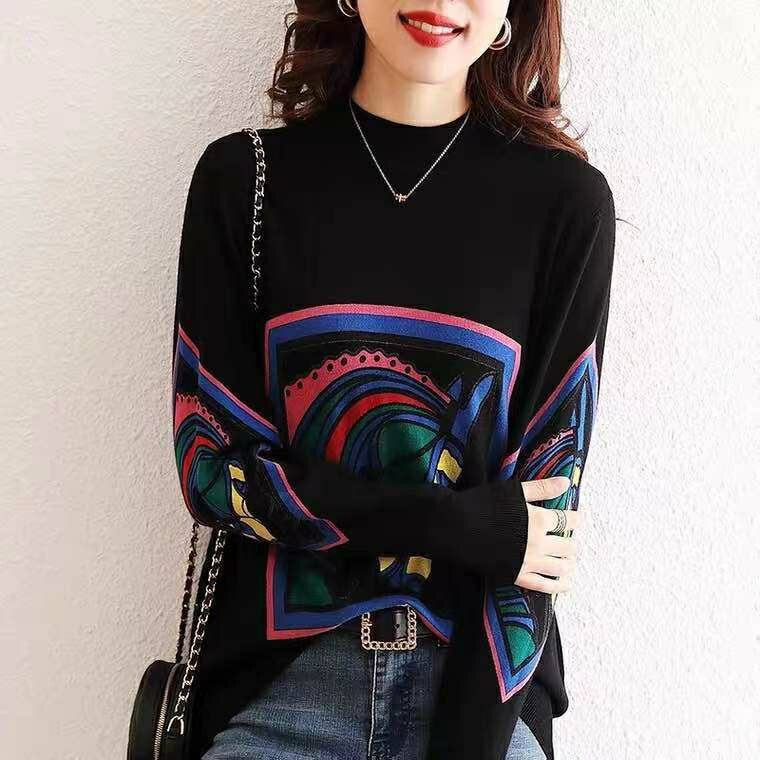 Knitted autumn black sweater