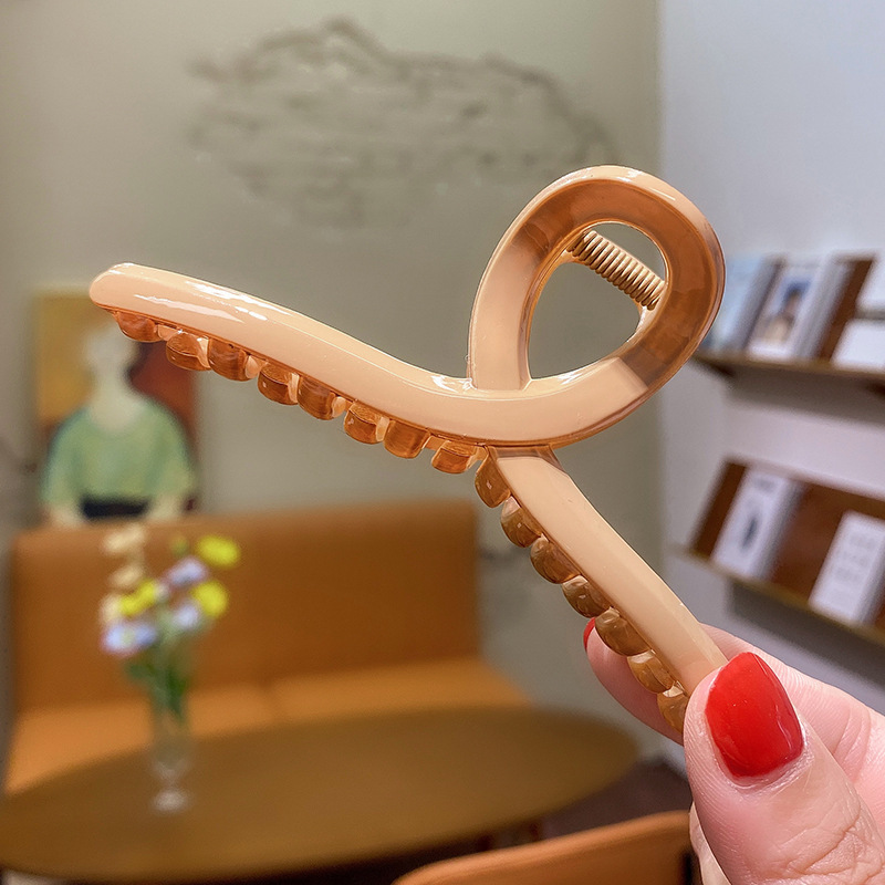 Internet celebridad clip de metal grande clip de tiburón japonés y coreano elegante temperamento espalda Cabeza pelo agarre de alto grado horquilla tocado