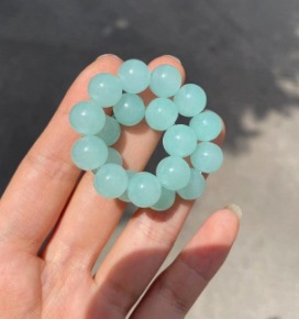 Pulsera de perlas de forma especial irregular francesa, pulsera, nicho femenino, lujo ligero, moda exquisita, media pulsera dorada, accesorios de pulsera