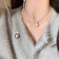 単一の灰色の真珠のジルコンのペンダントのネックレスの女性はシンプルで小さい大衆の高級感の鎖の鎖の軽い豪華な新型のアクセサリーを配合します。