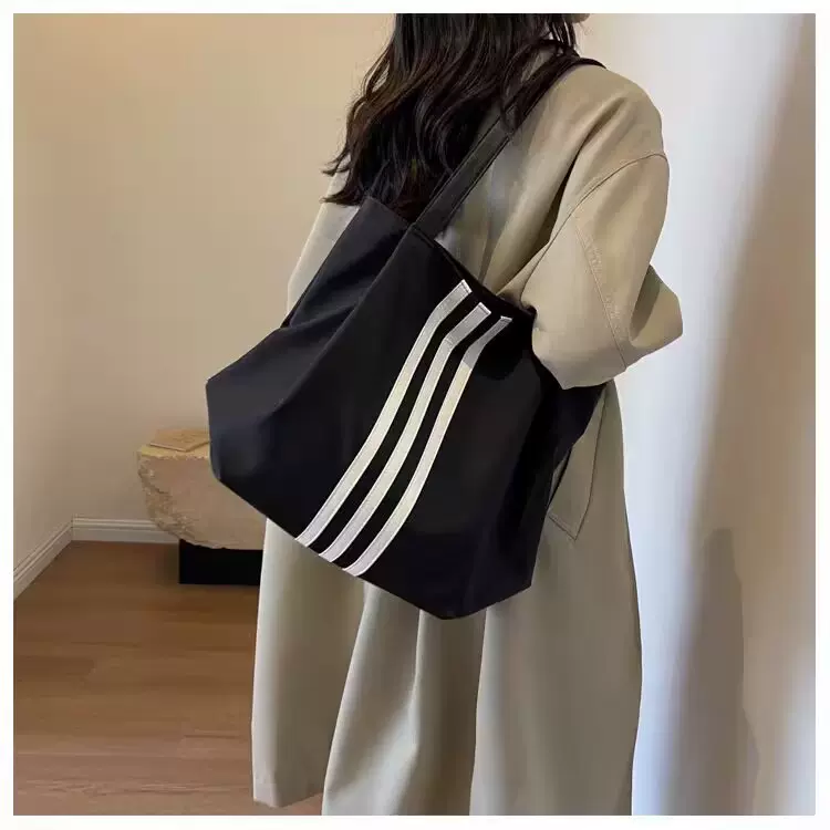 新款时尚简约大容量托特包包女高级感条纹单肩包女士时尚手提包批